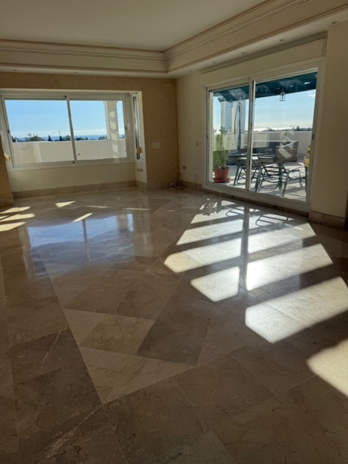 85640bb3d689b019487f53b57b868496 - 5