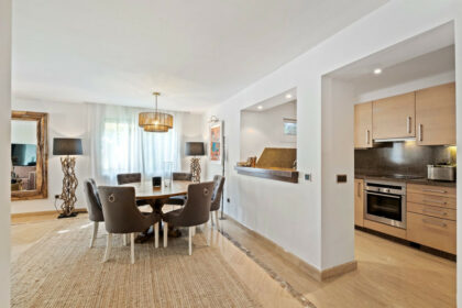 85a581acb9d5ce61b760958eb3eba391 - 18