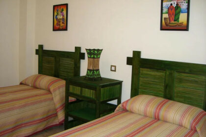 85c072be747090bc15f9c6e5e5b01b59 - 12