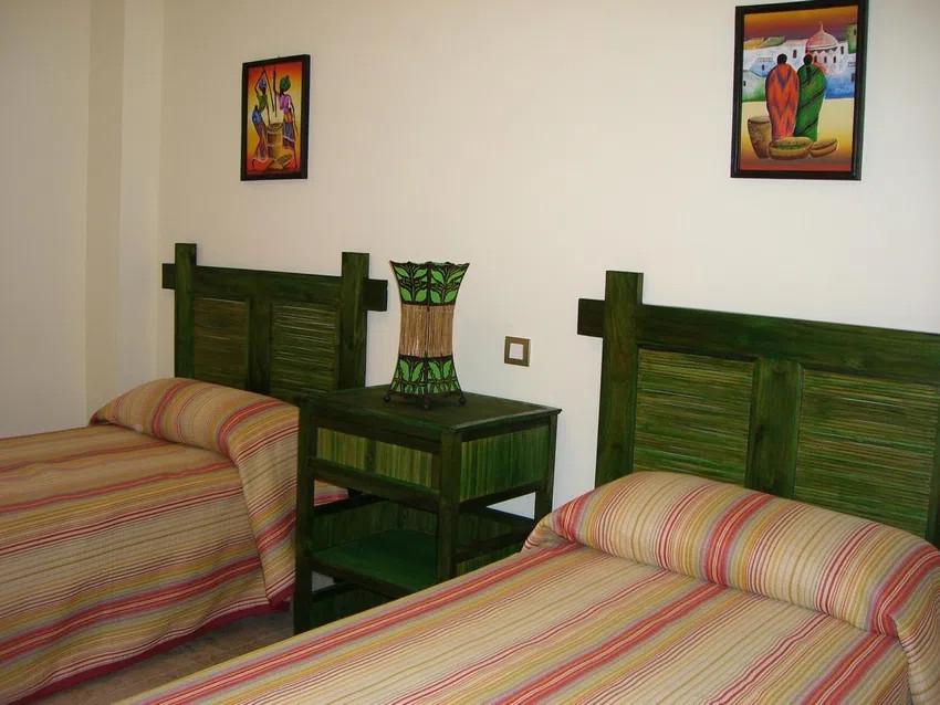 85c072be747090bc15f9c6e5e5b01b59 - 12