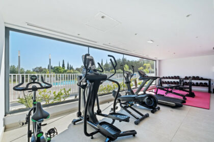 869d607f53dc33594fe5fe81c00d4dd4 - 26