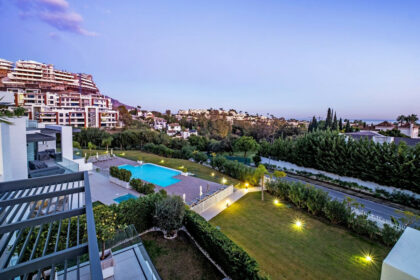 869d607f53dc33594fe5fe81c00d4dd4 - 40