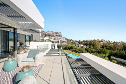 869d607f53dc33594fe5fe81c00d4dd4 - 47