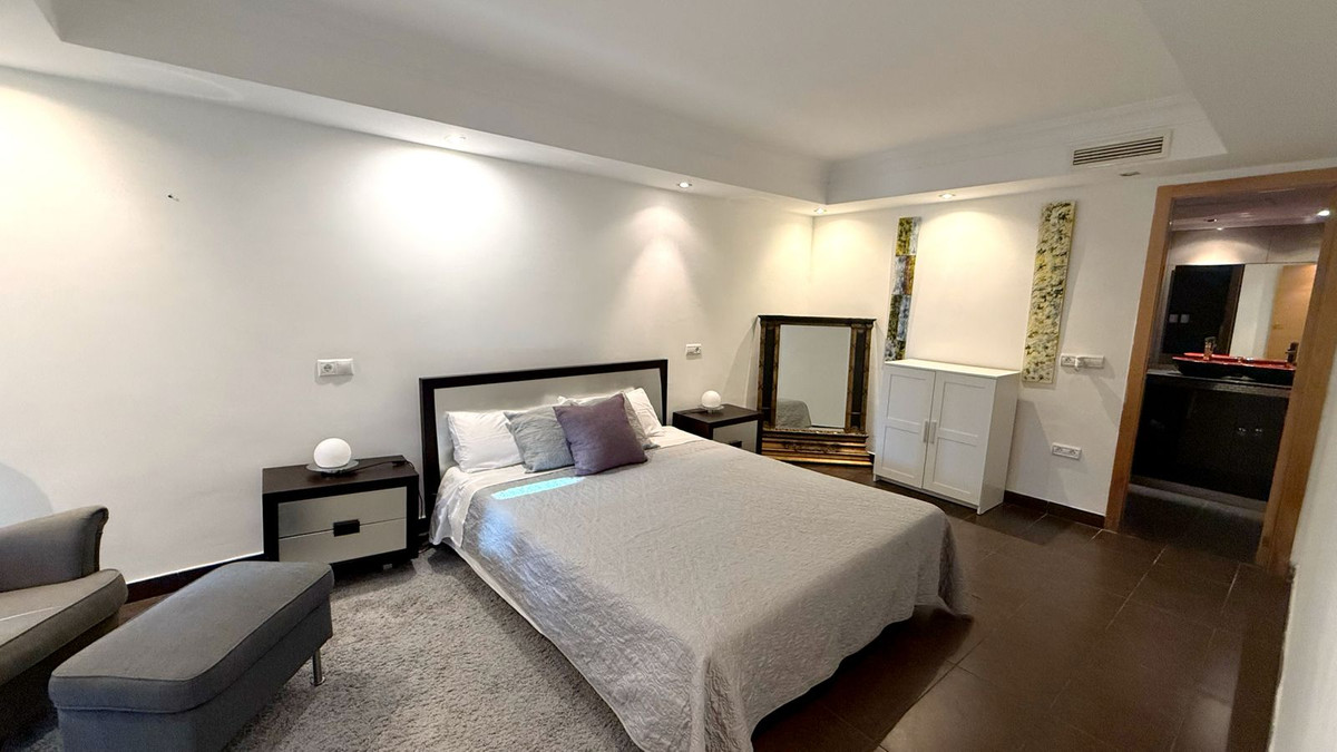 870e67e8c14efebc2d52d0f4bdf6e158 - 17