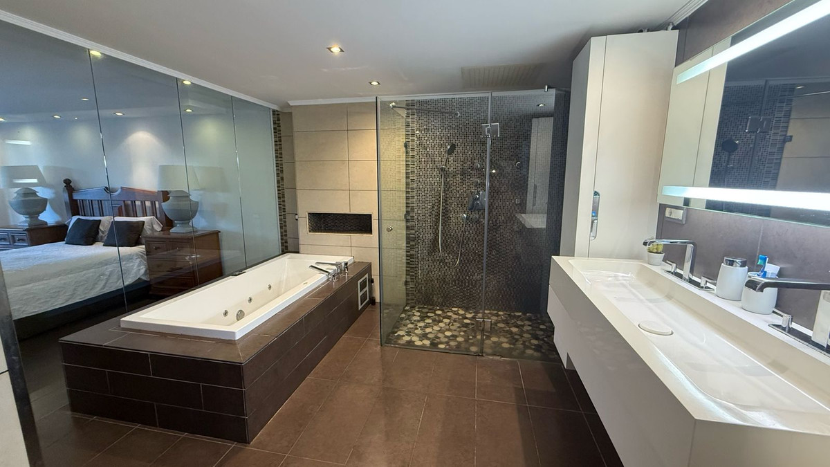 870e67e8c14efebc2d52d0f4bdf6e158 - 19