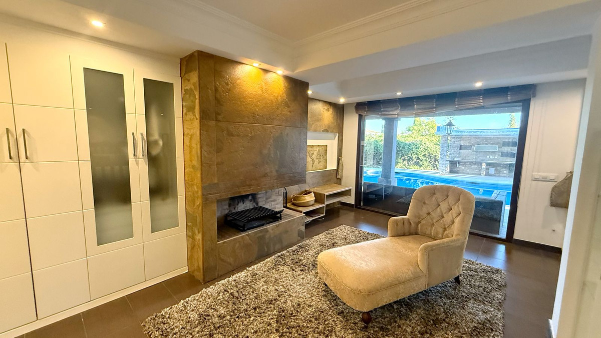 870e67e8c14efebc2d52d0f4bdf6e158 - 7