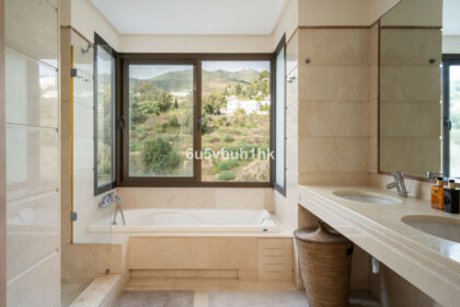 885c95a39c2cc36cca7ede3f2ee5b3a3 - 33