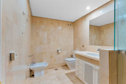 8923934e359b30c39e486f2d522c96d7 - 11