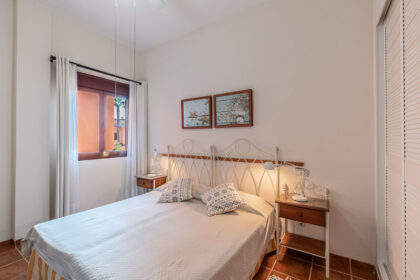 892a7ac6b57f5151d97aeb7692e56121 - 12