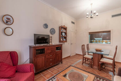 892a7ac6b57f5151d97aeb7692e56121 - 9