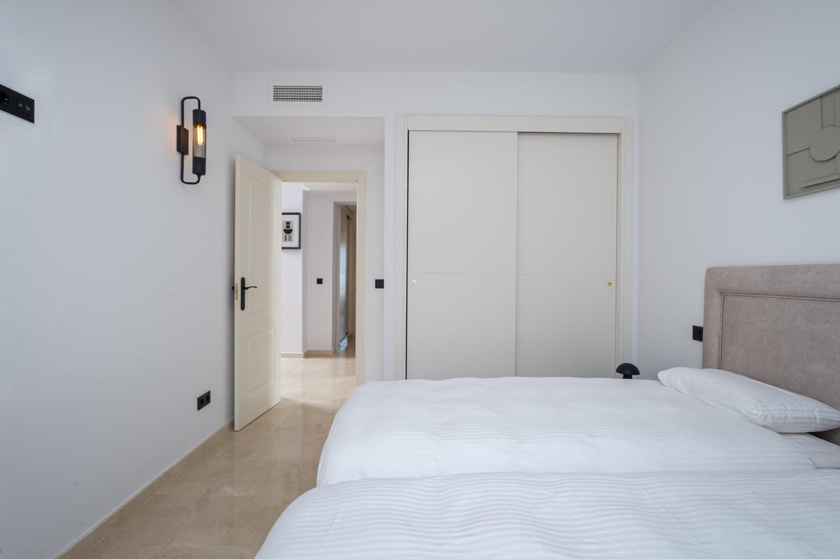 8a1e06ff2c98a3a4f3fc1a44f465a537 - 20