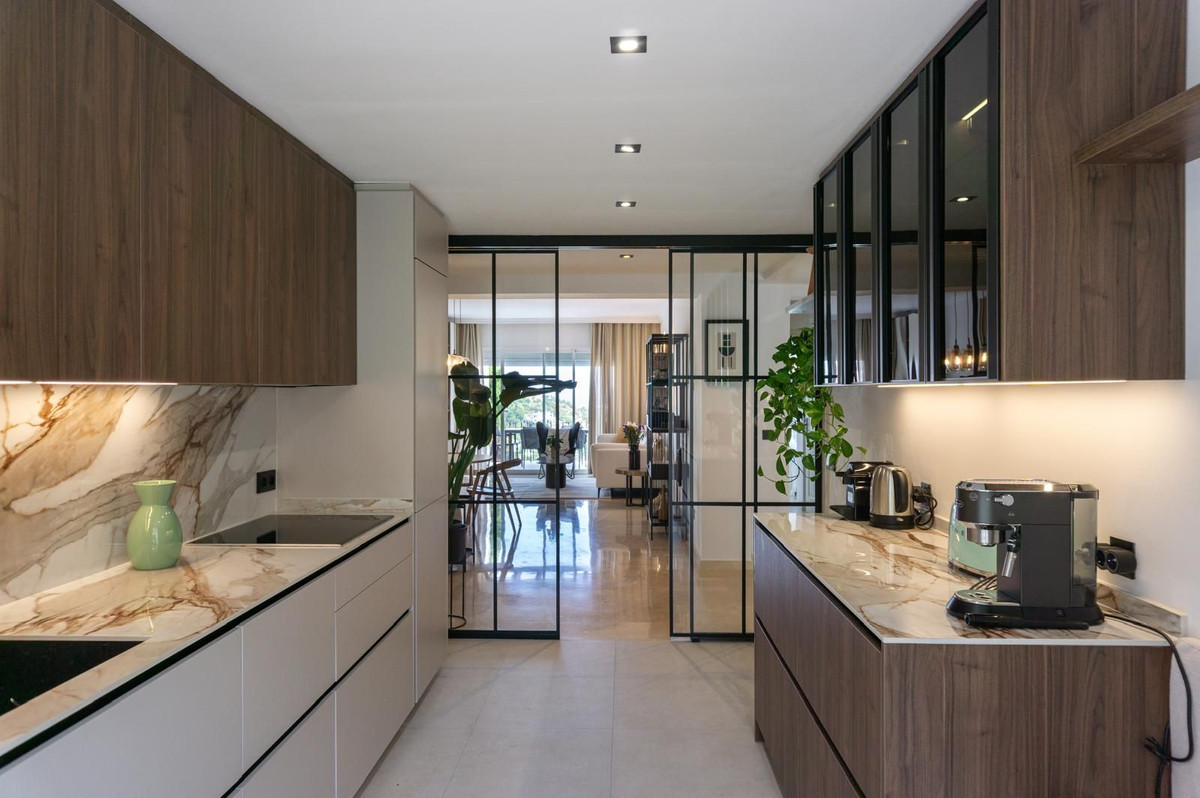 8a1e06ff2c98a3a4f3fc1a44f465a537 - 29