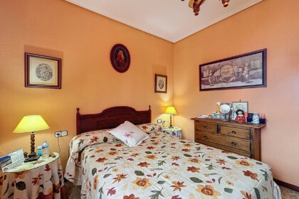 8ac91d95f151323fcc8178b3e3122fc2 - 15