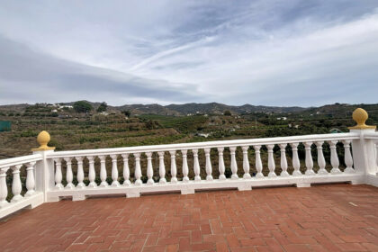 8ac91d95f151323fcc8178b3e3122fc2 - 28