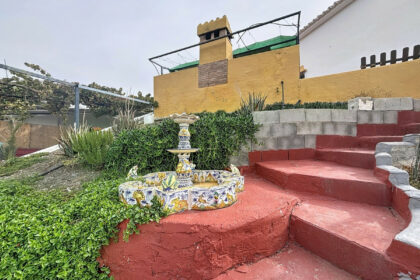 8ac91d95f151323fcc8178b3e3122fc2 - 37