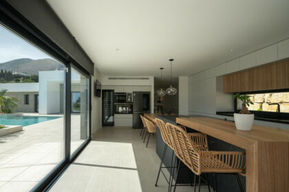 8b82d6344eb680016c28cc04c3e8c1a0 - 14