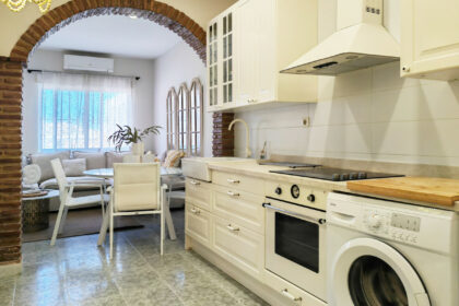 8bc7fb4ed11428af3cf4049232734301 - 5