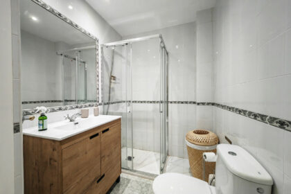 8bc7fb4ed11428af3cf4049232734301 - 9