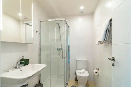 8be764336aa18193329631c27602f6be - 18