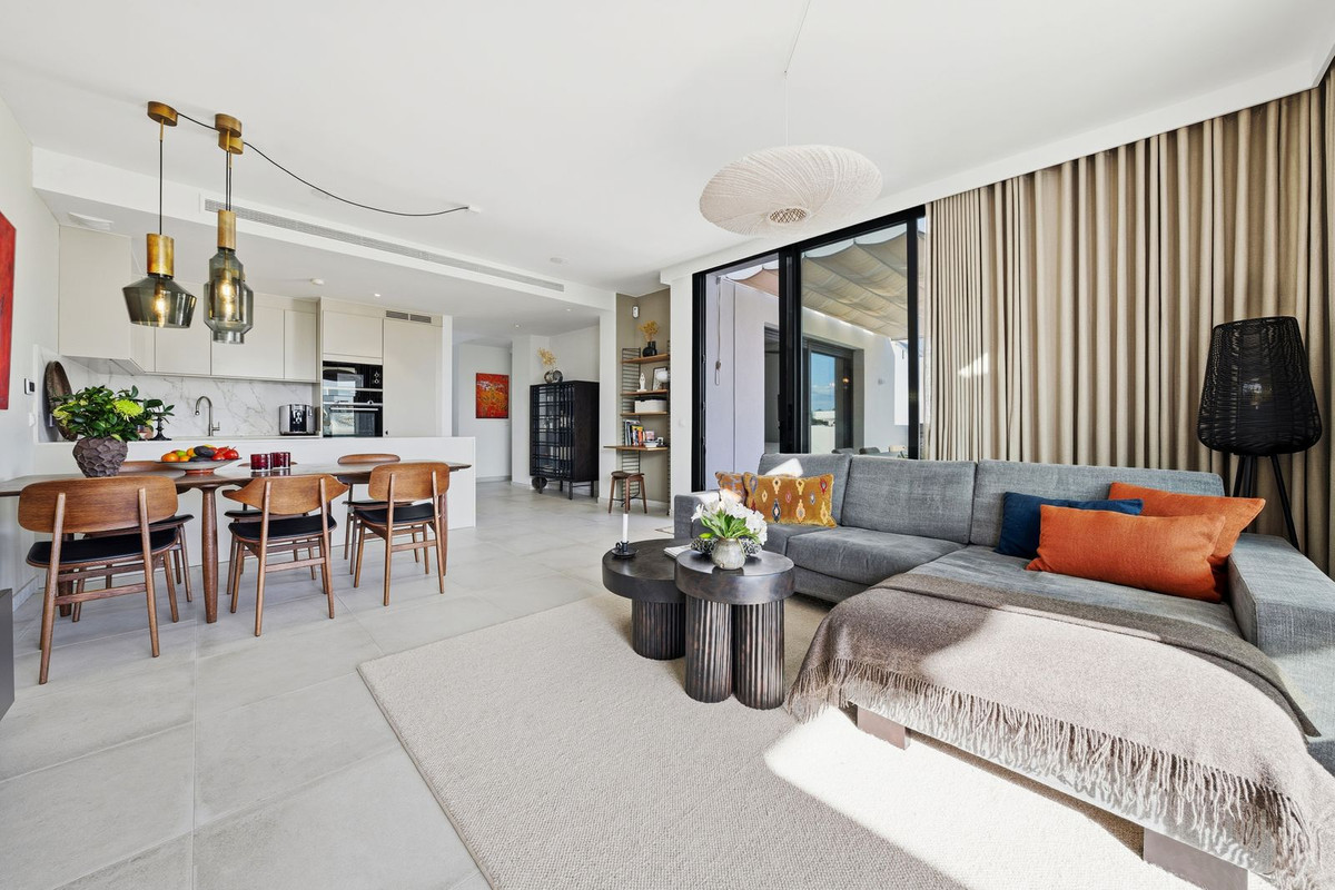 8c32dfa35f9df9a981e852e1478f457a - 16