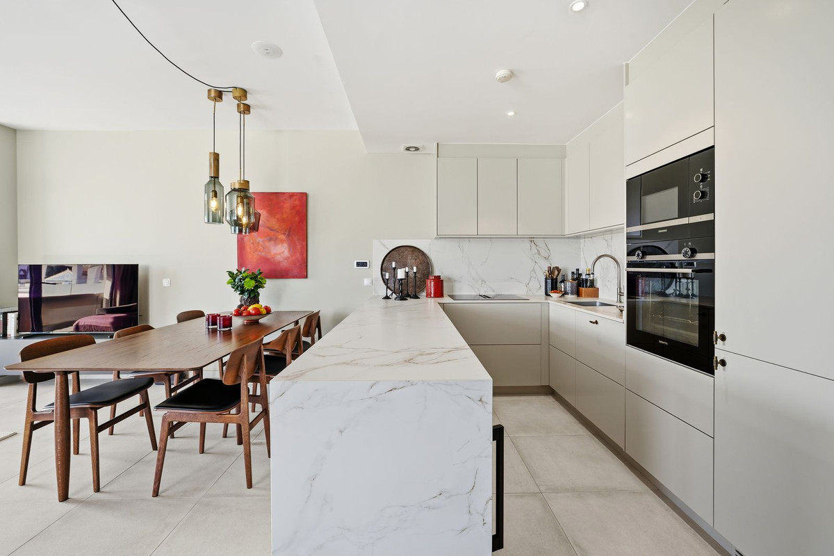 8c32dfa35f9df9a981e852e1478f457a - 17