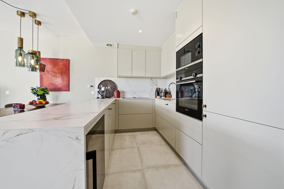 8c32dfa35f9df9a981e852e1478f457a - 18