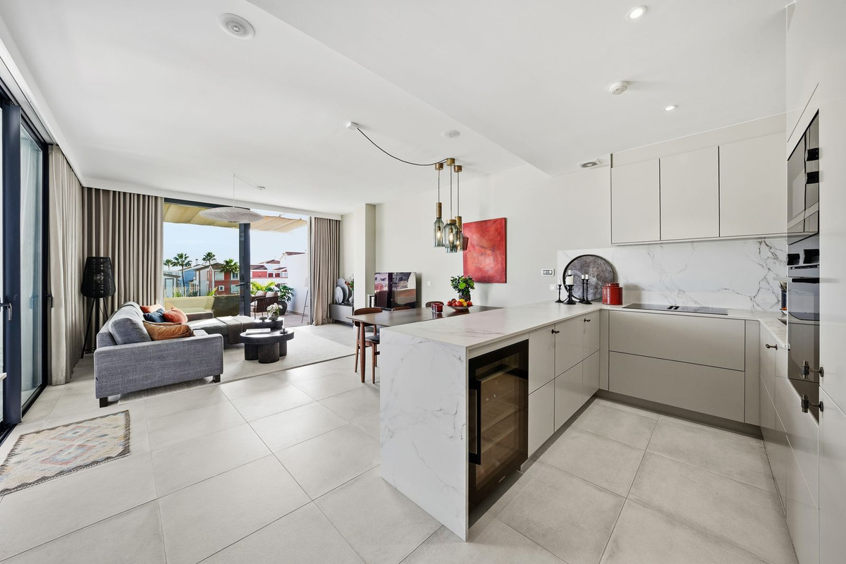 8c32dfa35f9df9a981e852e1478f457a - 2