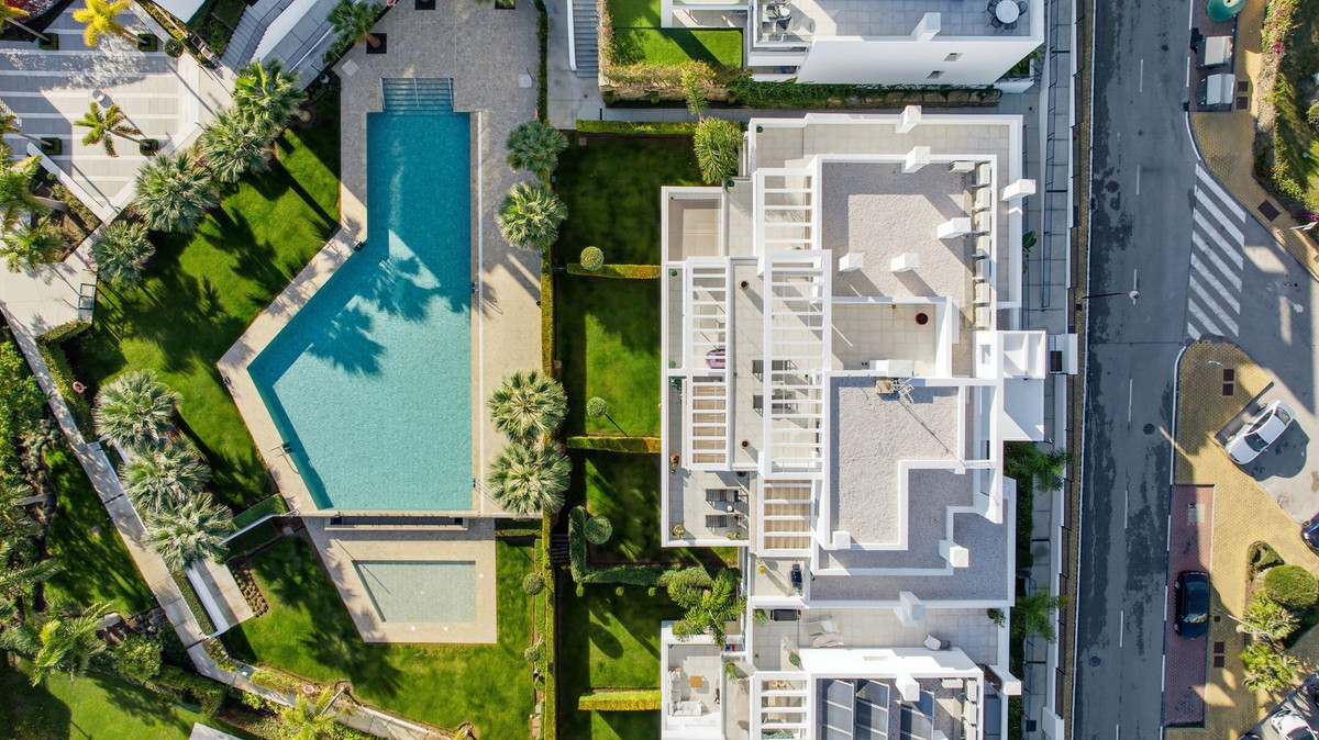 8c32dfa35f9df9a981e852e1478f457a - 40