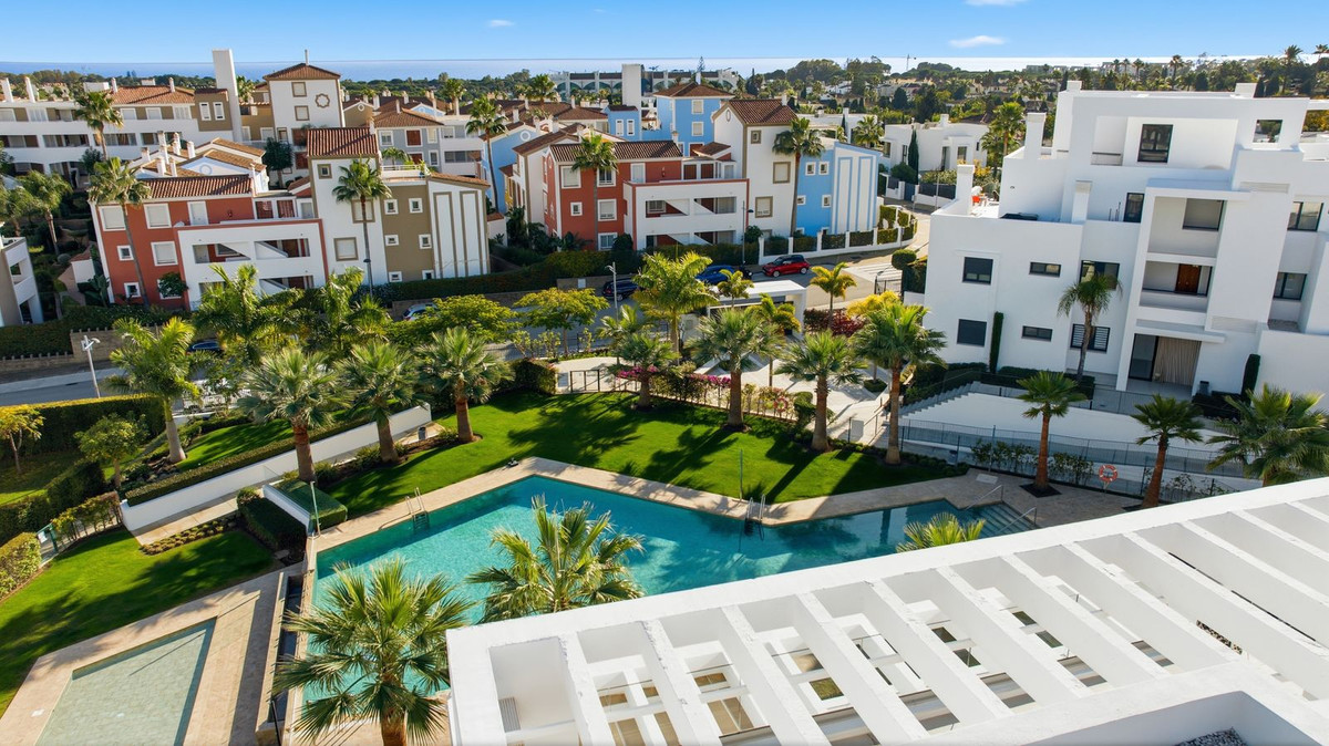 8c32dfa35f9df9a981e852e1478f457a - 41