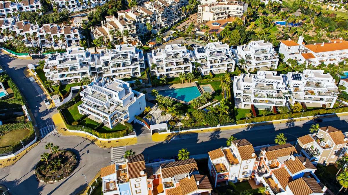 8c32dfa35f9df9a981e852e1478f457a - 42