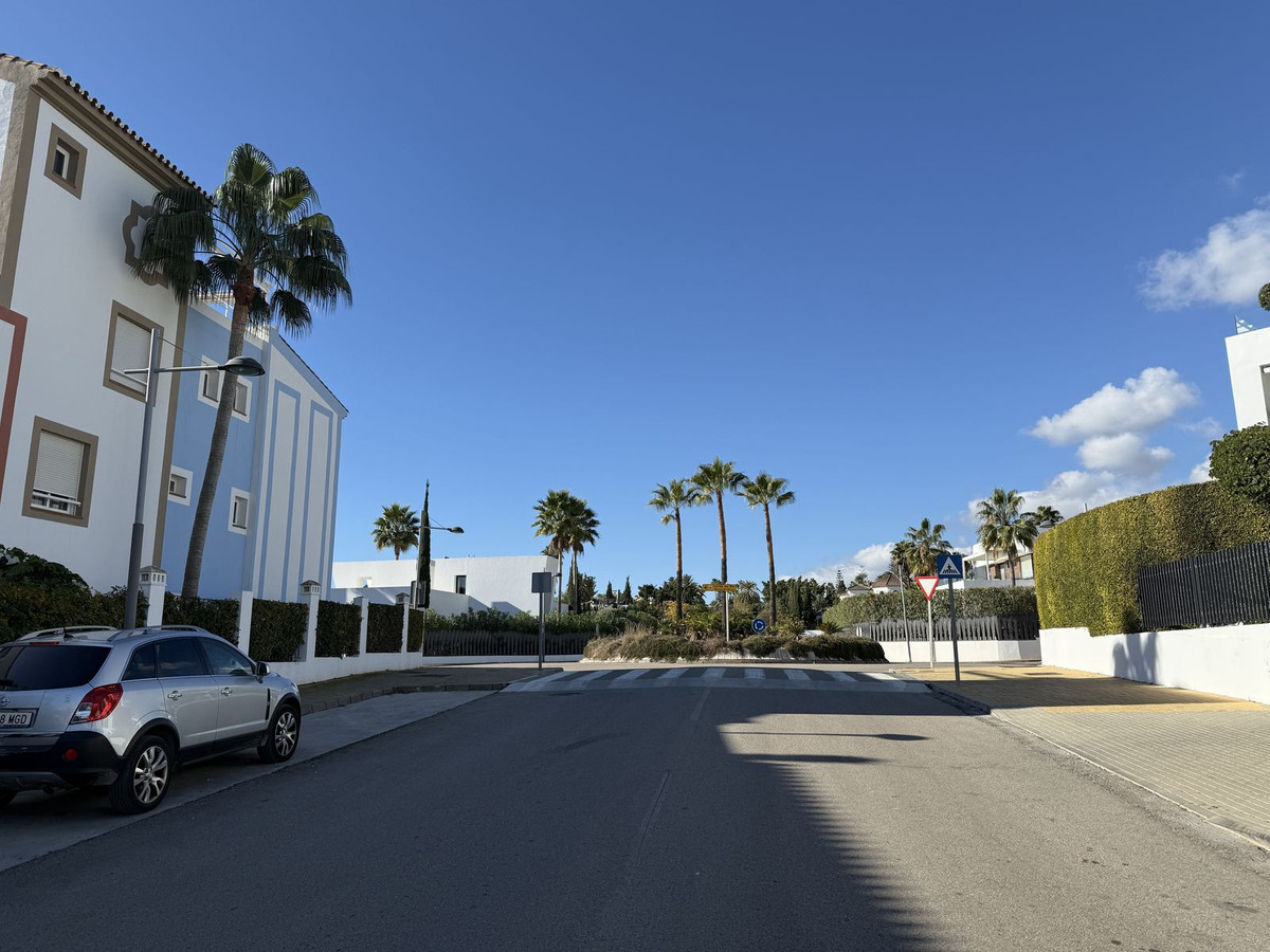 8c32dfa35f9df9a981e852e1478f457a - 47