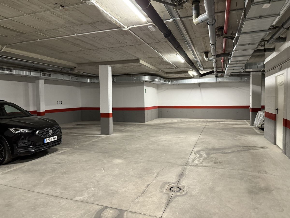 8c32dfa35f9df9a981e852e1478f457a - 48