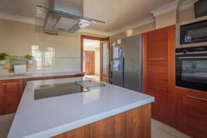 8c53f51c562a7238449c42bce3359a62 - 13