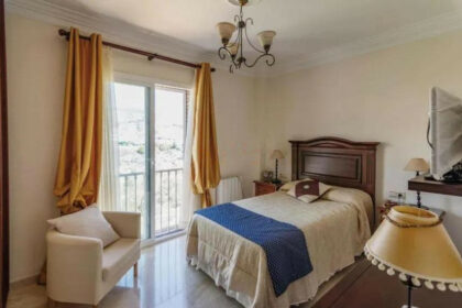 8c53f51c562a7238449c42bce3359a62 - 16