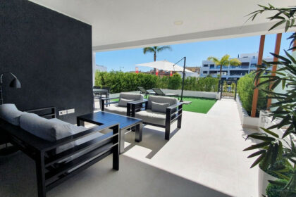 8c73d9c9fc0d43049df7d22a45bb6c9a - 1