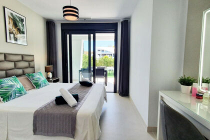 8c73d9c9fc0d43049df7d22a45bb6c9a - 7