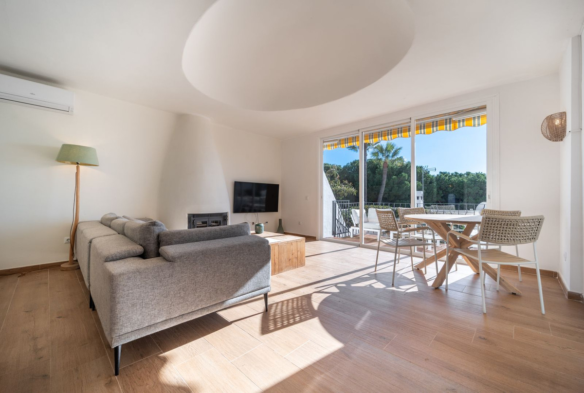 8e48557f4efaf6e15043415cd867d84b - 4