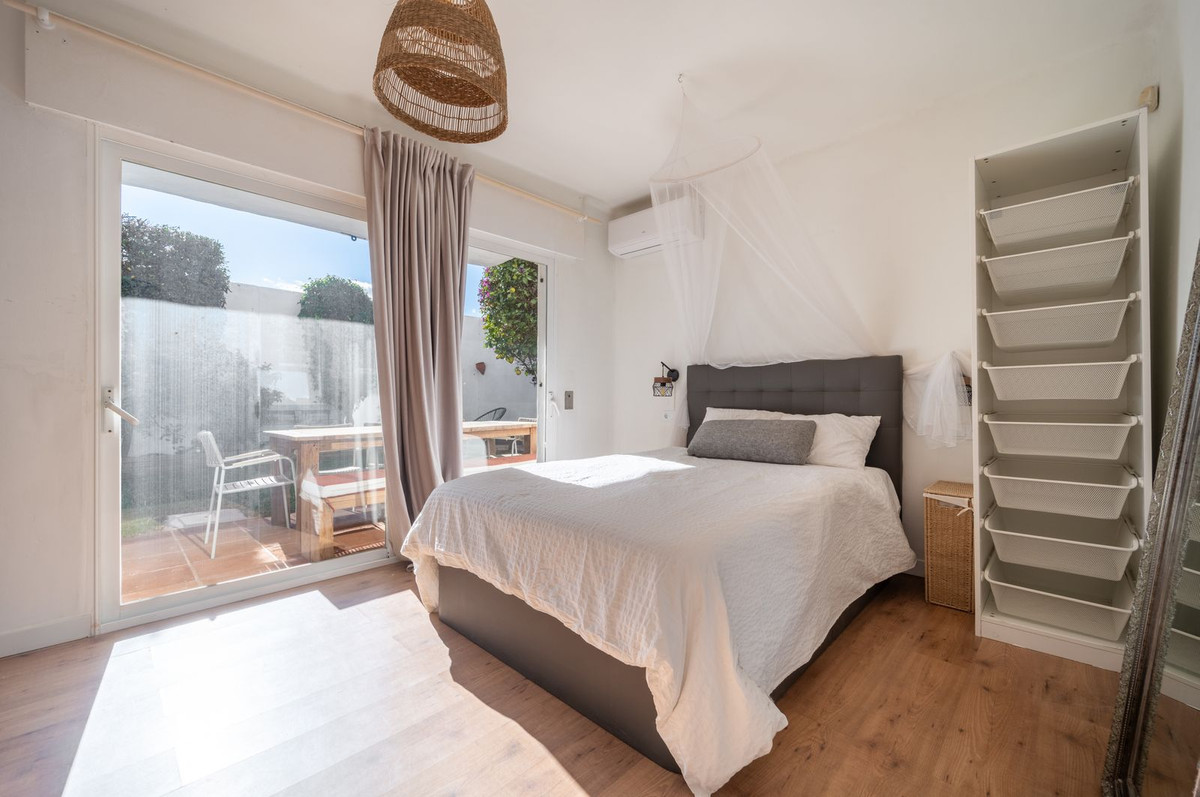 8e48557f4efaf6e15043415cd867d84b - 8