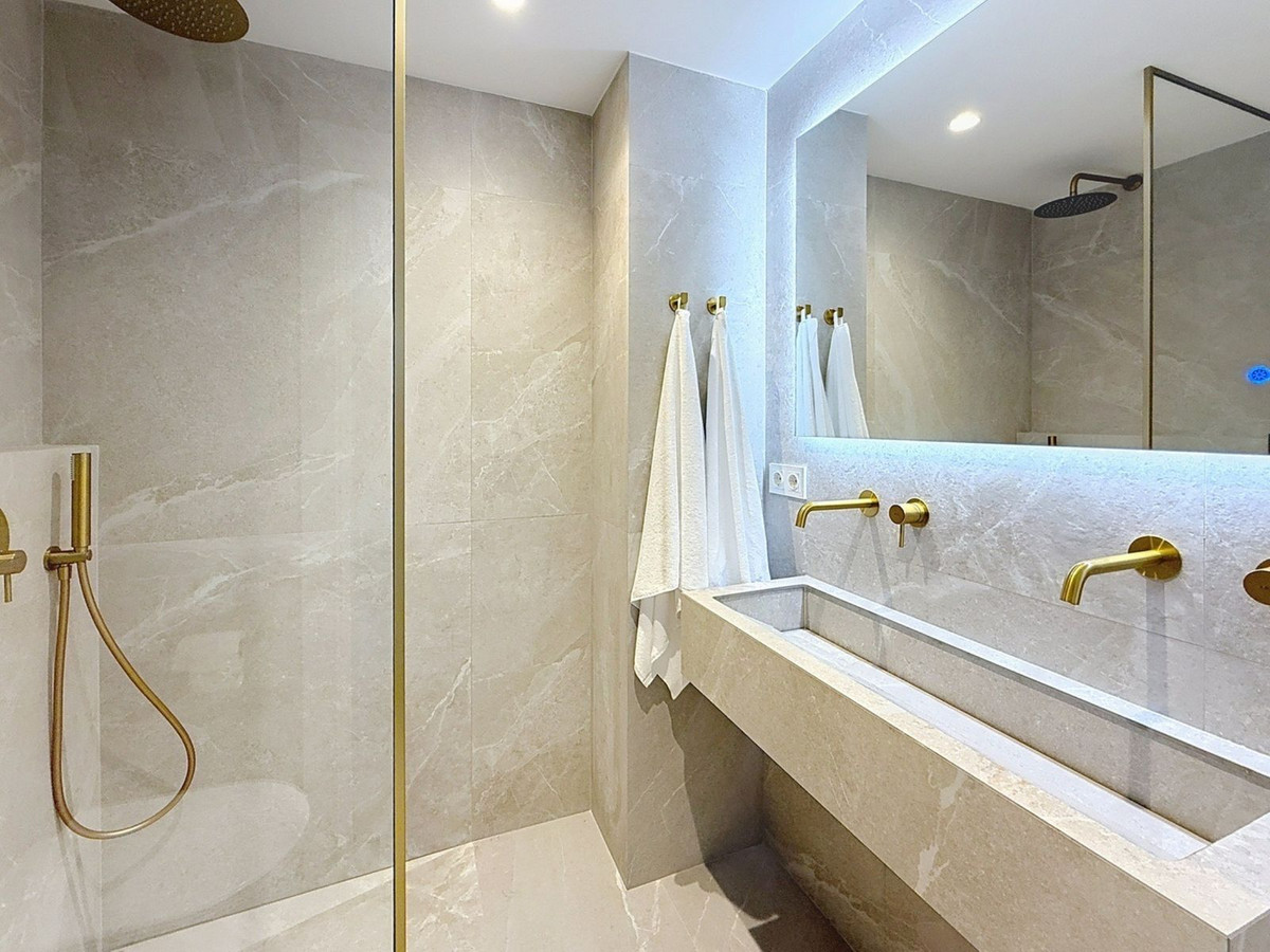 8ee4b024ab5607c8365c2f3ab3d5bf33 - 28