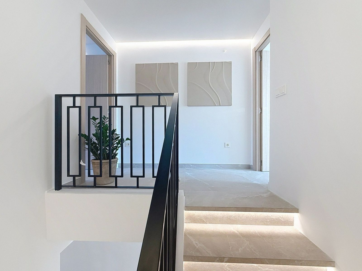 8ee4b024ab5607c8365c2f3ab3d5bf33 - 35