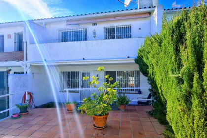 8f1b0fc6344ed20712526413b1472ae3 - 16