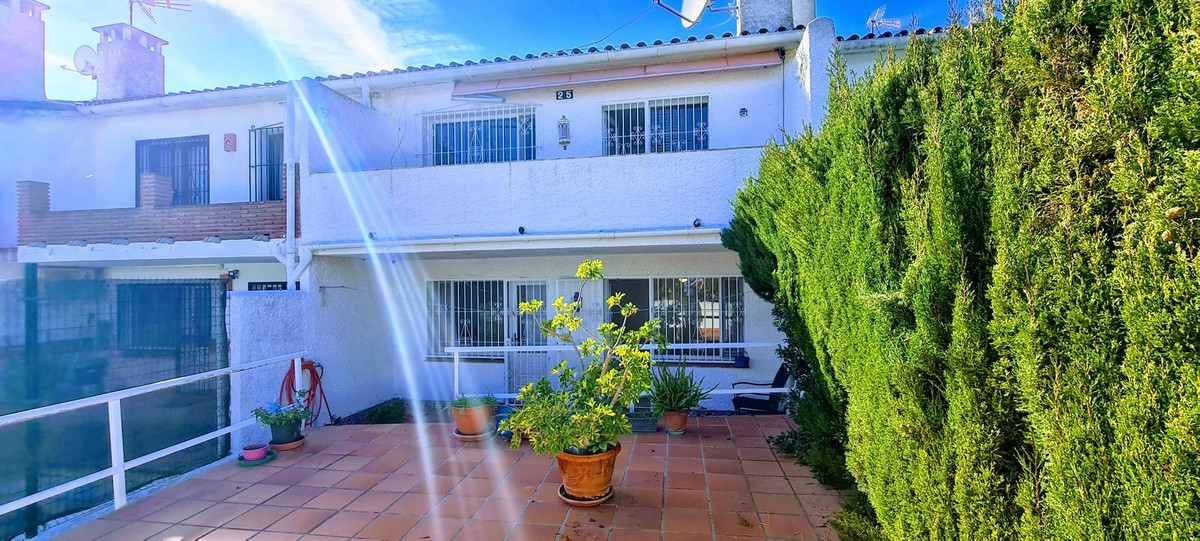 8f1b0fc6344ed20712526413b1472ae3 - 16