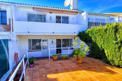 8f1b0fc6344ed20712526413b1472ae3 - 17