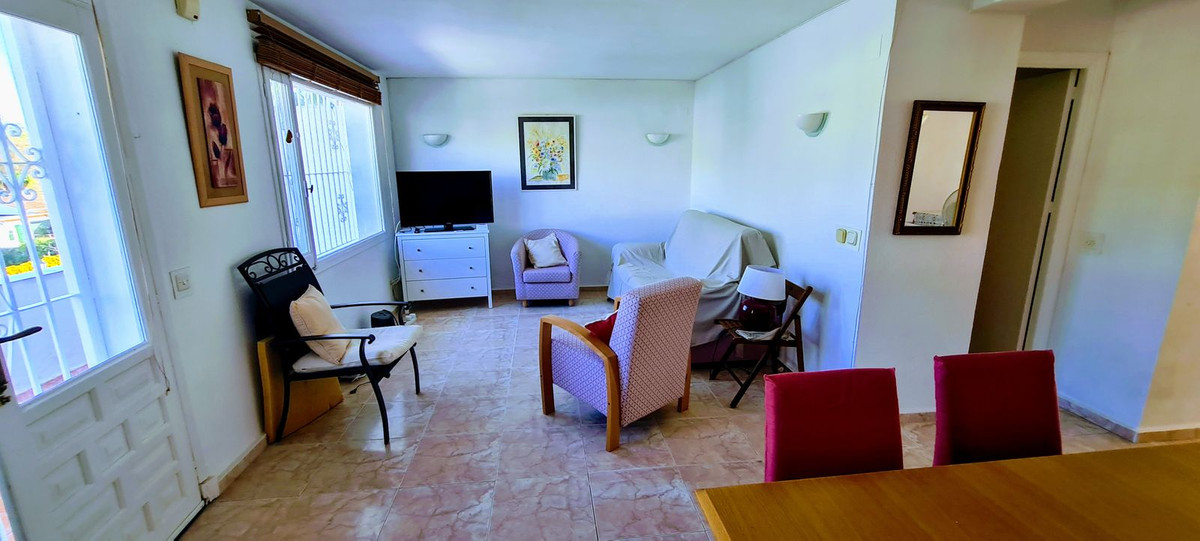 8f1b0fc6344ed20712526413b1472ae3 - 4