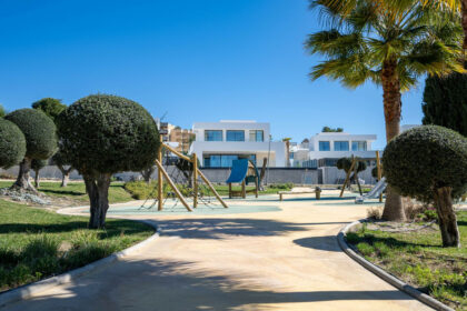 901e44011a9b5c3c1f14b31daf51e27a - 11