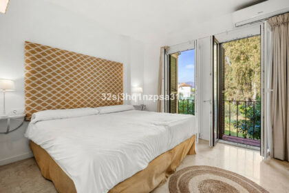 90ab8b2ce71f2674c0cbb6a31cec0ed1 - 15