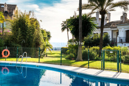 90ab8b2ce71f2674c0cbb6a31cec0ed1 - 25