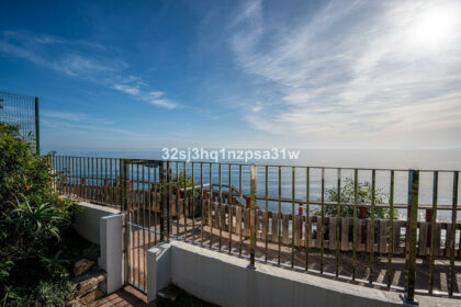 90ab8b2ce71f2674c0cbb6a31cec0ed1 - 27