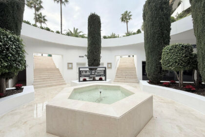 90ef065a801a4b5ba9609903c81a820d - 19