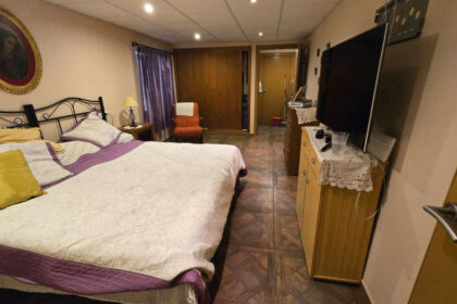 92712ed7aaef6828cb1797f9f1e97a04 - 20